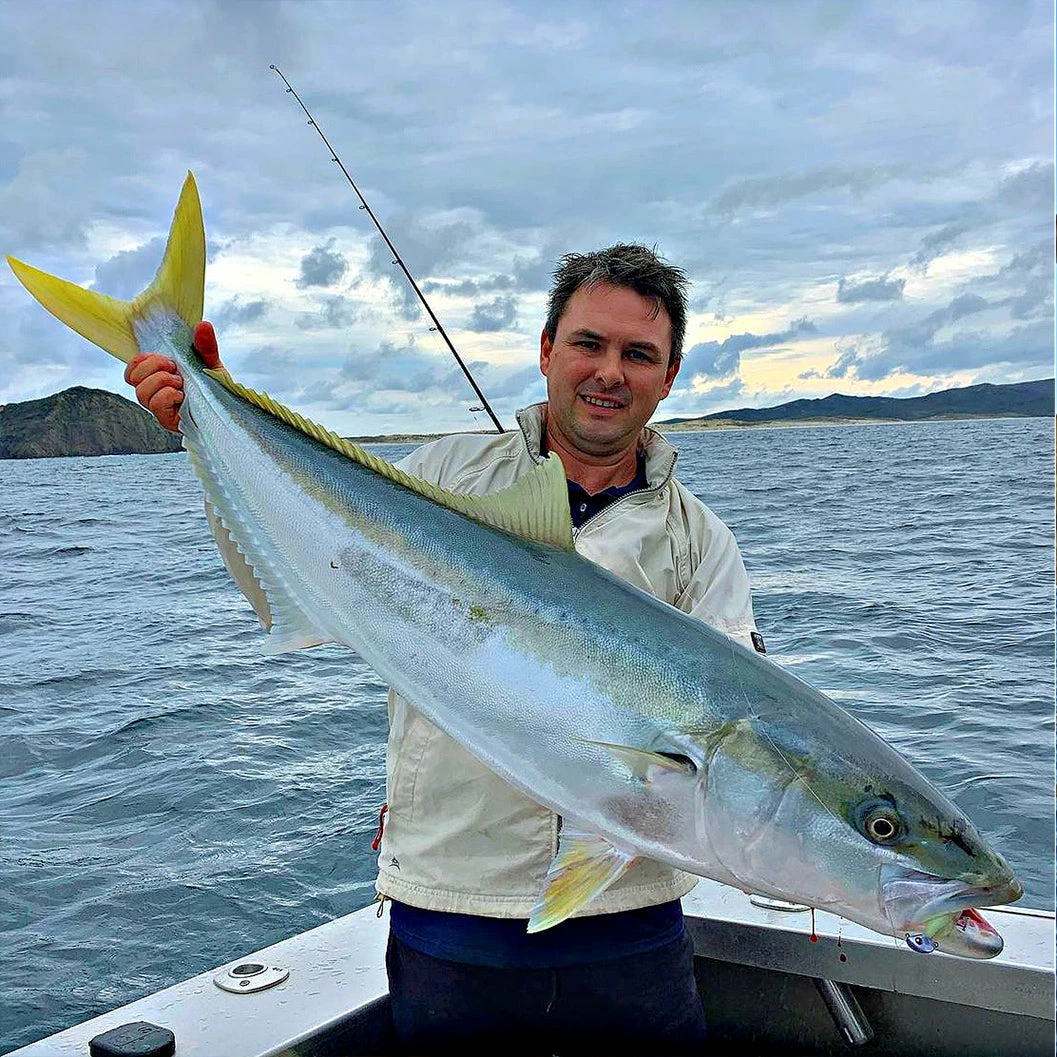 Catch Black Label Livies Softbait 5 Or 7" Jerkshad - White Warrior Glow Soft Baits